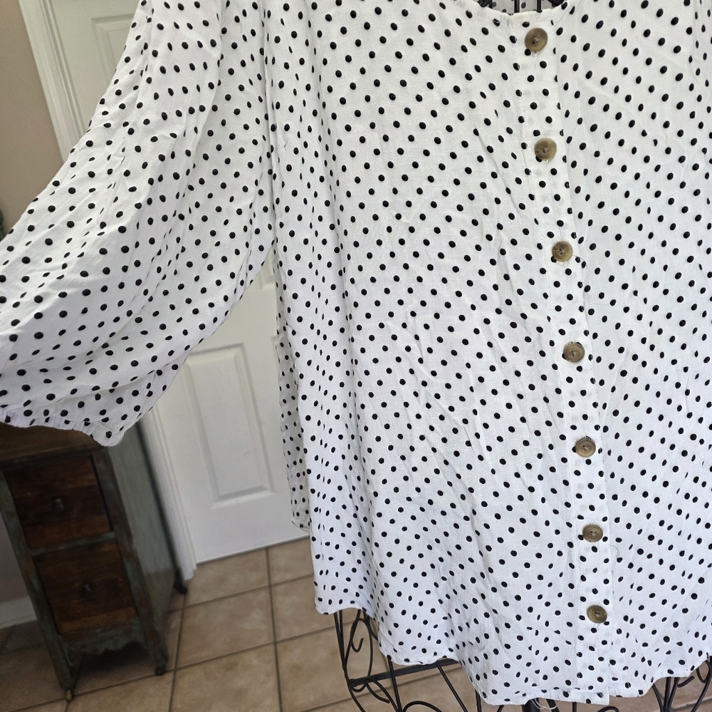 Torrid Top - Picture 4 of 5